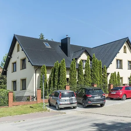 Pokoje Goscinne Madura Karwia